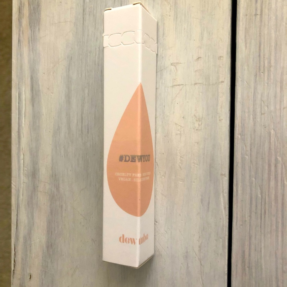 dew tube - hydrating lipgloss - champagne- full sized NWT in box